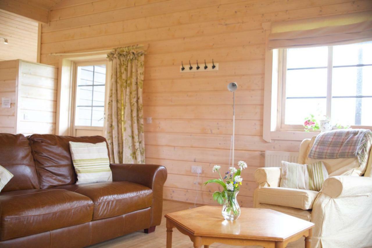 Lapwing, Skylark & Curlew Seaside Holiday home